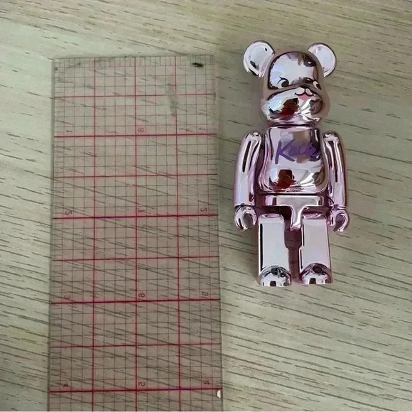 Value Bearbrick Series 47 Katie - Picture 5 of 6